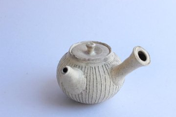 鈴木　進　粉引線紋急須画像