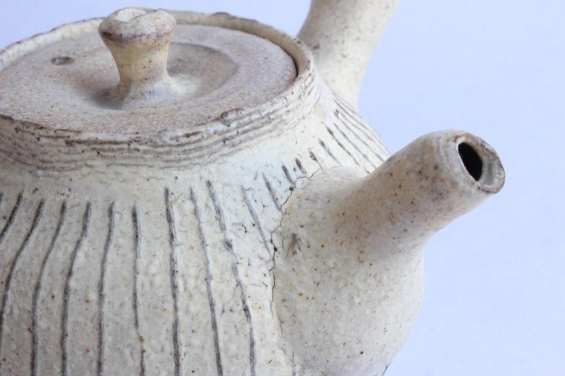 鈴木　進　粉引線紋急須画像