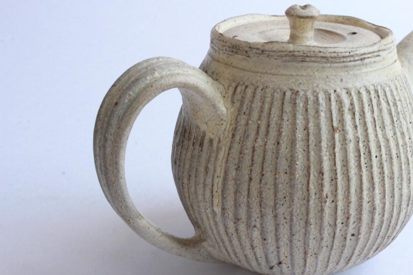 鈴木　進　粉引しのぎポット画像