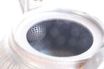 鈴木　進　金彩釉しのぎ急須（金具取手）画像