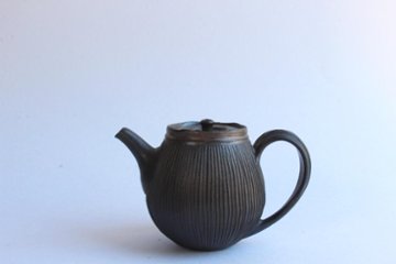 鈴木　進　金彩釉しのぎポットの画像