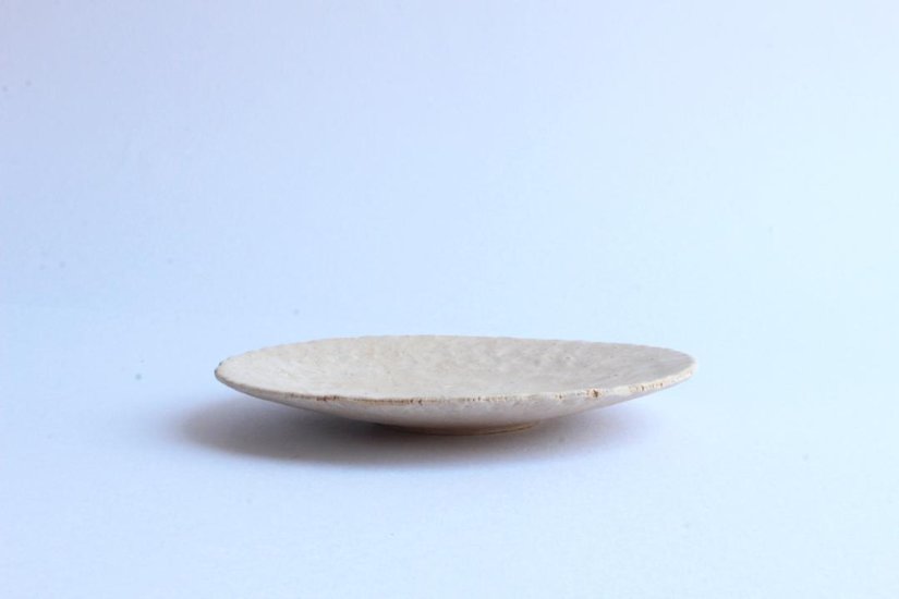 高田かえ　白土平皿画像