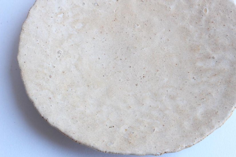 高田かえ　白土平皿画像