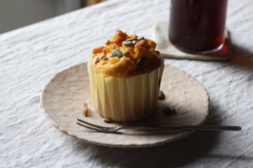 高田かえ　白土平皿画像