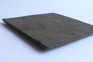 高田かえ　黒錆角皿画像