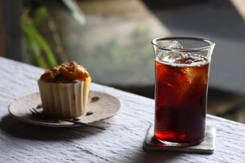 早崎志保　てんてん星のカフェグラス画像