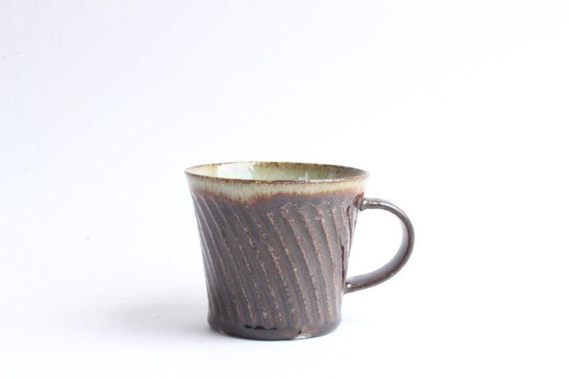 伊藤　豊　しのぎマグカップ　焦茶画像