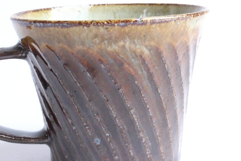 伊藤　豊　しのぎマグカップ　焦茶画像