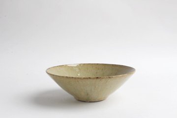 伊藤　豊　中鉢　粉引　淡黄の画像