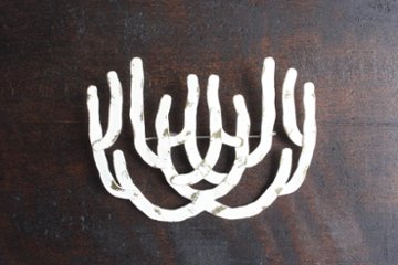 小原聖子　ブローチ　WHITEの画像