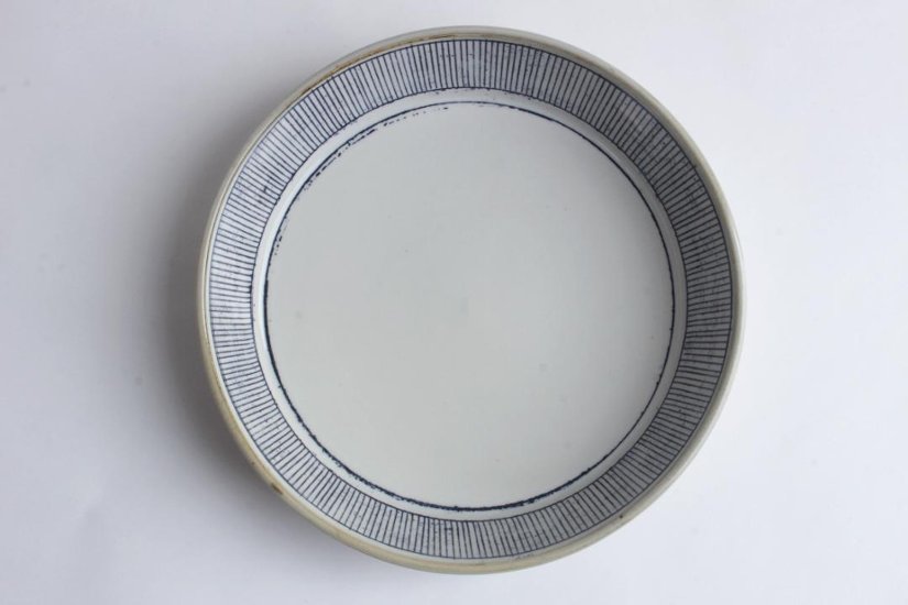 鈴木美佳子　２２ｃｍ切立ち　線刻画像