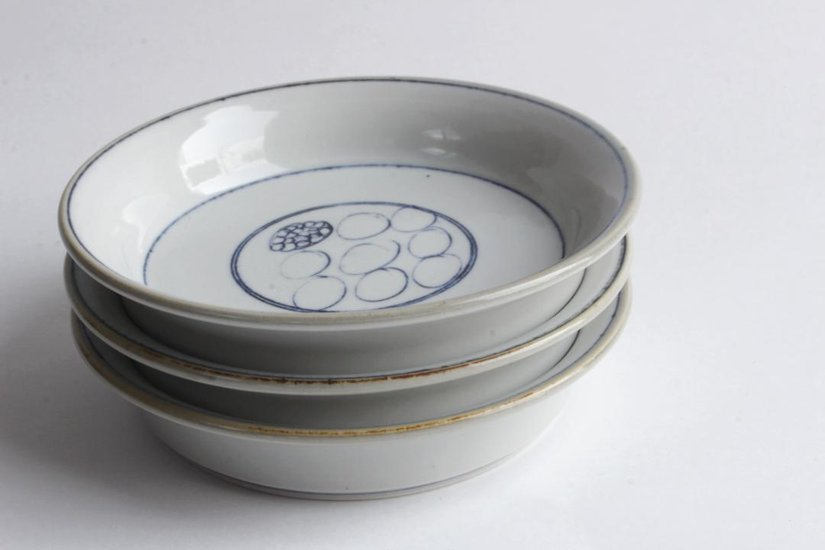 鈴木美佳子　１４ｃｍ小皿　線刻画像