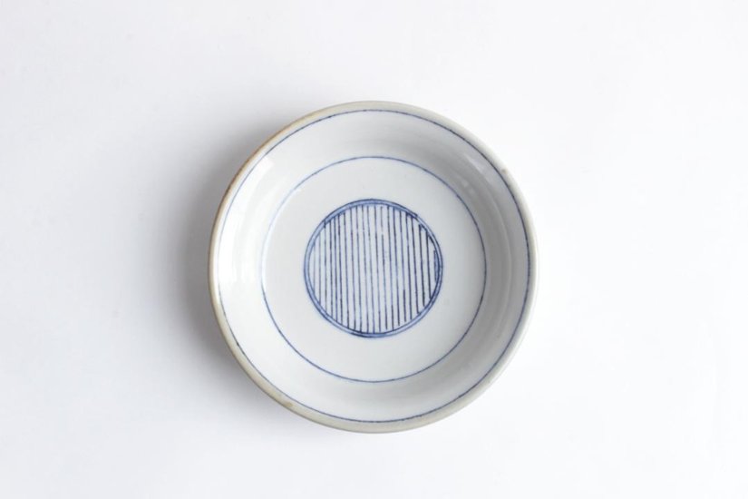 鈴木美佳子　１２ｃｍ小皿　線刻画像