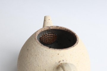 畑中　篤　荒化粧急須　中画像