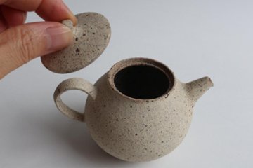 畑中　篤　荒化粧急須　小画像