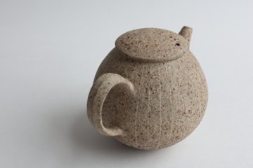 畑中　篤　荒土線刻急須　小画像