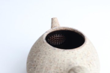 畑中　篤　荒土線刻急須　小画像