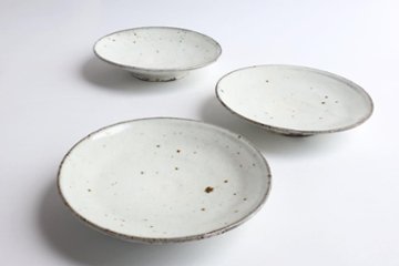 坪井俊憲　粉引五寸皿画像