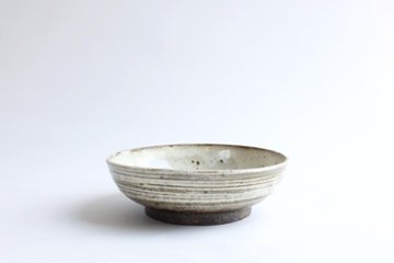 坪井俊憲　刷毛目粉引なます皿の画像