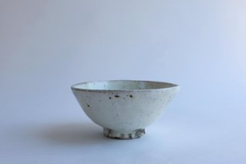 坪井俊憲　粉引飯碗画像