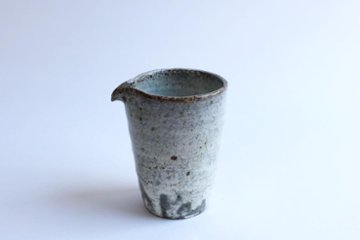 坪井俊憲　粉引筒片口画像