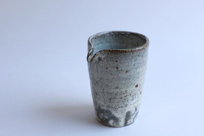 坪井俊憲　粉引筒片口画像