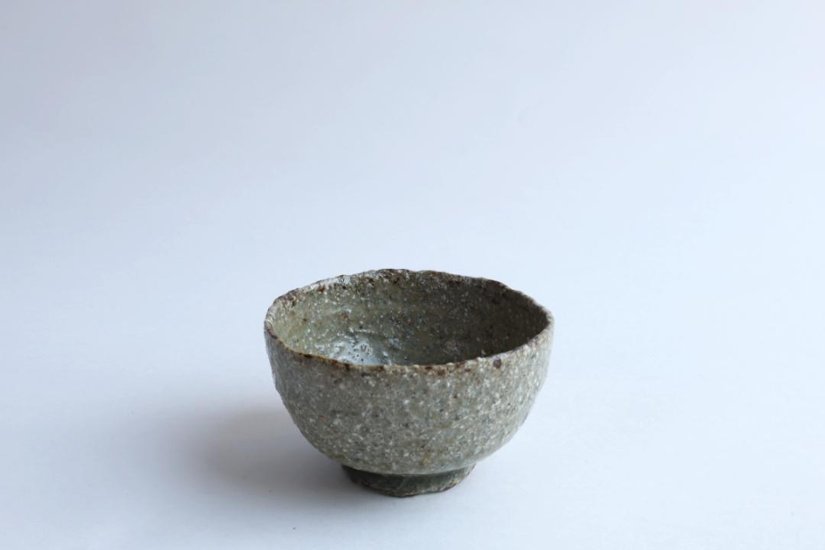 坪井俊憲　灰釉ぐい呑画像