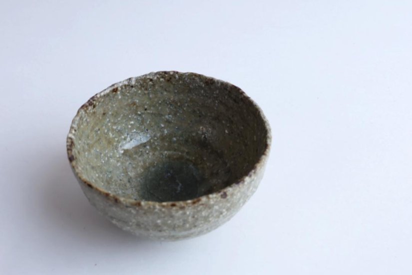 坪井俊憲　灰釉ぐい呑画像
