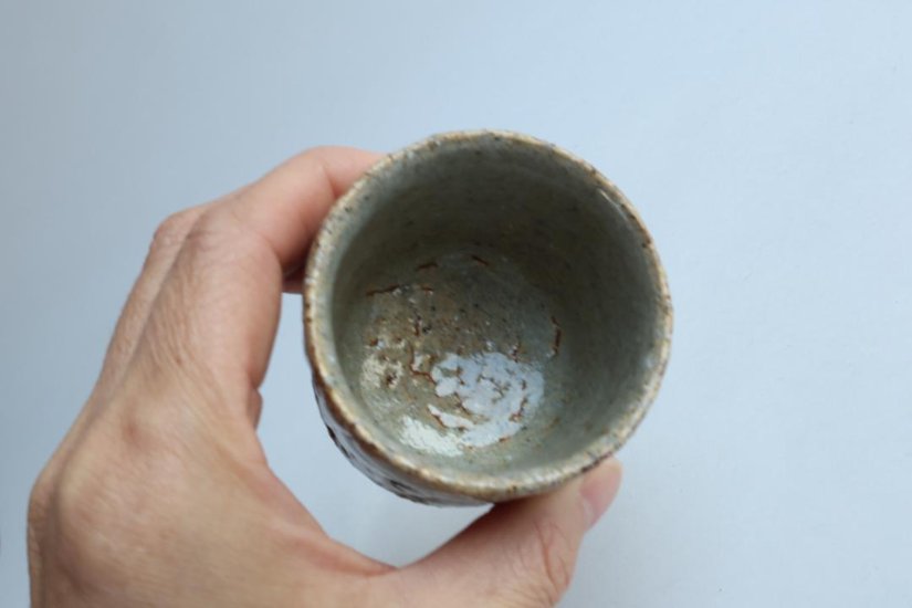 坪井俊憲　灰釉ぐい呑画像