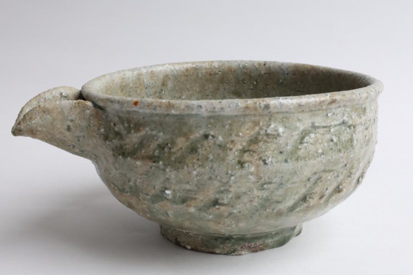 坪井俊憲　灰釉片口画像