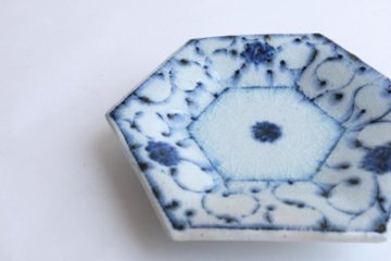 小峠貴美子　六角皿　小　唐草画像