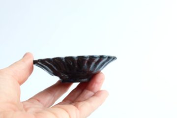 小峠貴美子　輪花豆皿　るり画像