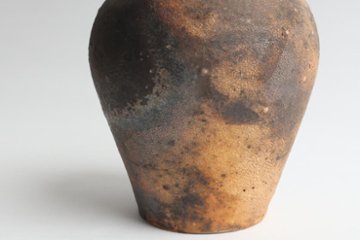 小峠貴美子　焼き締め花入れ画像