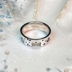 春の世界を旅する猫リング｜重ねて完成するペアリング（桜とハート・シルバー925・18金カスタム可）の画像