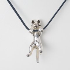 猫背の弟｜ブランコ遊びの猫ペンダント｜k18／silver925対応の画像
