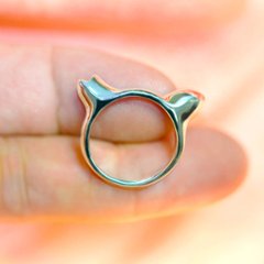 猫耳リング｜耳毛まで表現したリアル猫の耳リング（silver925・ペンダント対応）画像