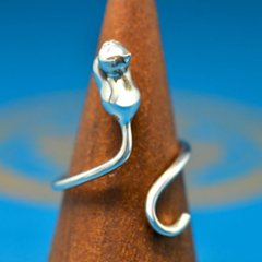 指の上で寝ちゃう香箱猫リング（フリーサイズ）画像