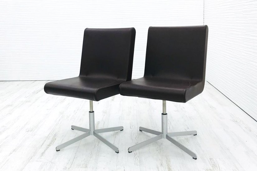 2脚セット カッシーナ イクスシー Cassina ixc. グエナエル・ニコラ ミーティングチェア 中古 中古オフィス家具画像