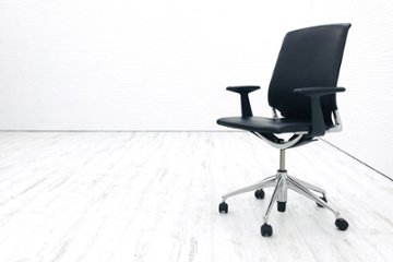 ヴィトラ メダチェア 中古チェア Vitra メダ MEDA 革 肘付 ブラック 中古オフィス家具画像