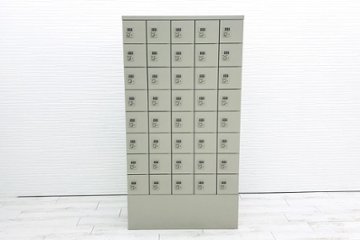 貴重品ロッカー 貴重品保管庫 900×300×1700mm 中古ロッカー 中古オフィス家具 収納家具 40人用貴重品ロッカー画像