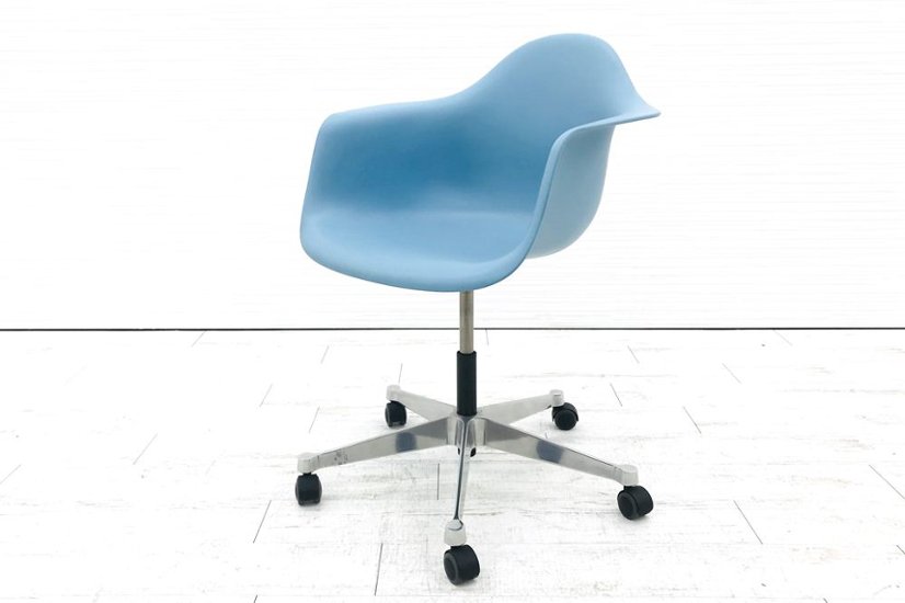 ヴィトラ イームズチェア ハーマンミラー Vitra 中古 イームズ キャスター脚 HermanMiller Eames Plastic ArmChair画像