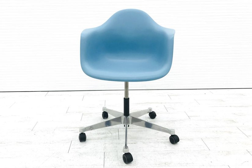 ヴィトラ イームズチェア ハーマンミラー Vitra 中古 イームズ キャスター脚 HermanMiller Eames Plastic ArmChair画像