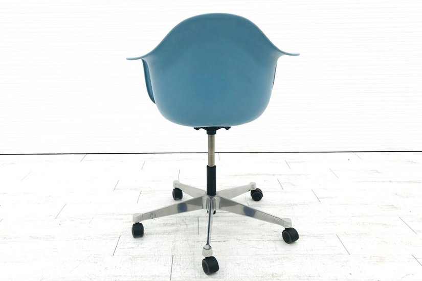 ヴィトラ イームズチェア ハーマンミラー Vitra 中古 イームズ キャスター脚 HermanMiller Eames Plastic ArmChair画像