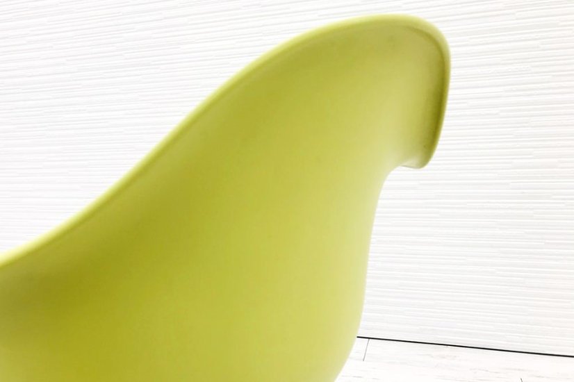 ヴィトラ イームズチェア ハーマンミラー Vitra 中古 イームズ HermanMiller Eames Plastic ArmChair画像