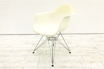 ヴィトラ イームズチェア ハーマンミラー Vitra 中古 イームズ HermanMiller Eames Plastic ArmChair ホワイト画像