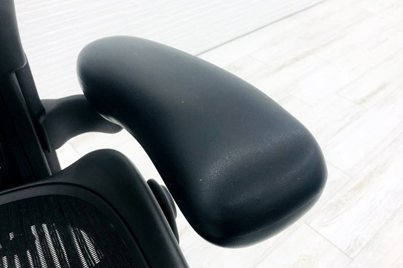 ハーマンミラー アーロンチェア Aサイズ スタンダード 中古  Herman miller Aeron Chair アーロン 中古オフィス家具画像