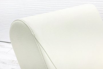 カッシーナ 【5点セット】 ブーメラン プリュス ラウンジスウィベルチェア フローテーブル Cassina FLOW カフェテーブル  中古オフィス家具画像