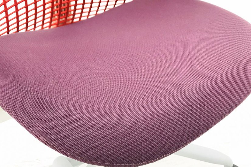 ハーマンミラー セイルチェア 中古 レッド パープル SAYL Chairs デザインチェア 中古オフィス家具画像