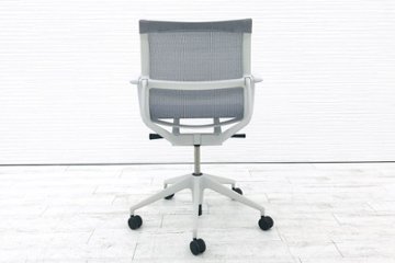 ヴィトラ フィジックスチェア 中古 Vitra Physix 肘付 中古オフィス家具 肘付 メッシュ アルベルト・メダ ソフトグレー画像