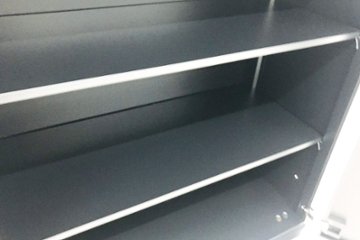 オカムラ レクトライン キャビネット 900×450×1100mm 中古書庫 両開き書庫 スチール書庫 中古オフィス家具 4B313F ZH25 ブラック画像